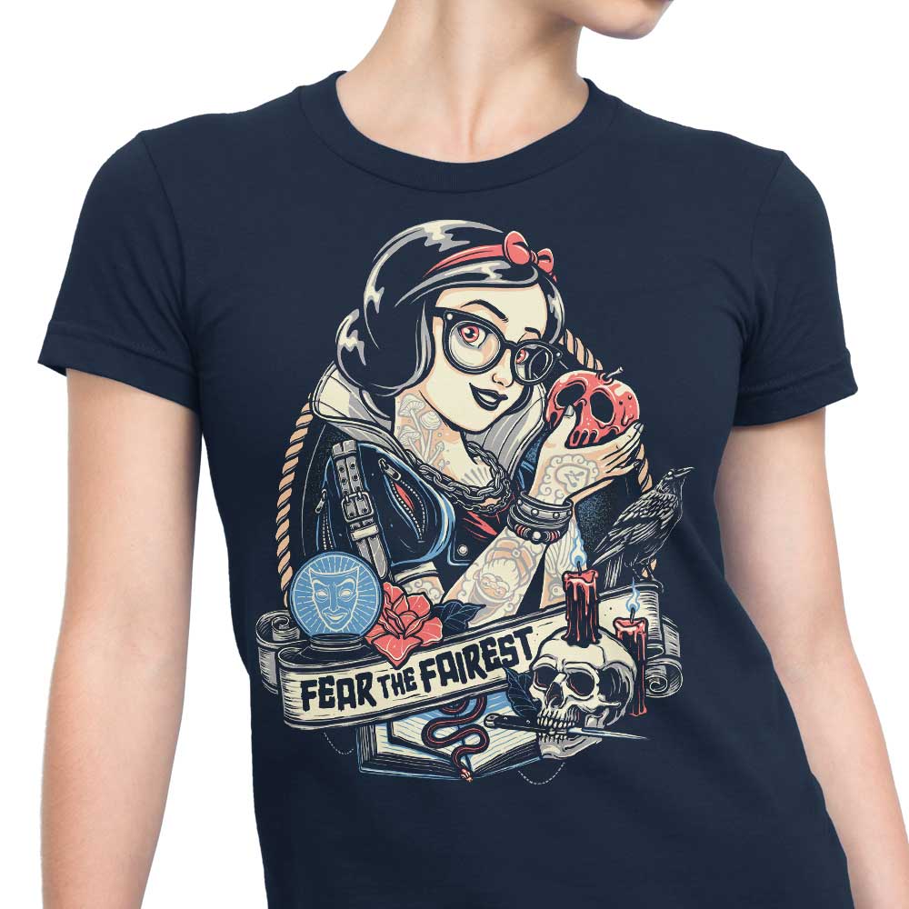 Momma Gorilla's 'Fear the Fairest' Women's Fashionable T-Shirts