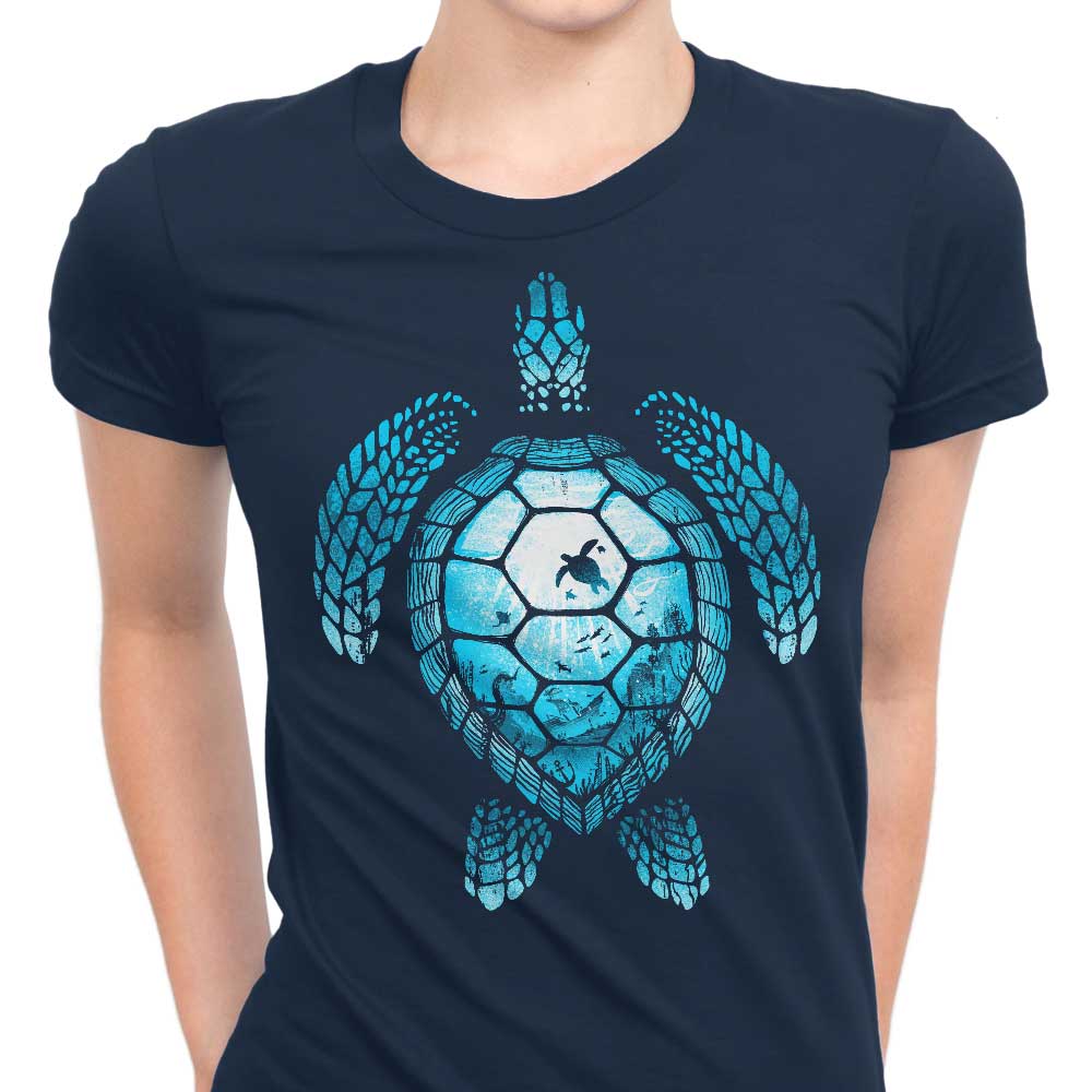 Alemaglia's Women's Turtle Silhouette T-Shirts in Various Sizes