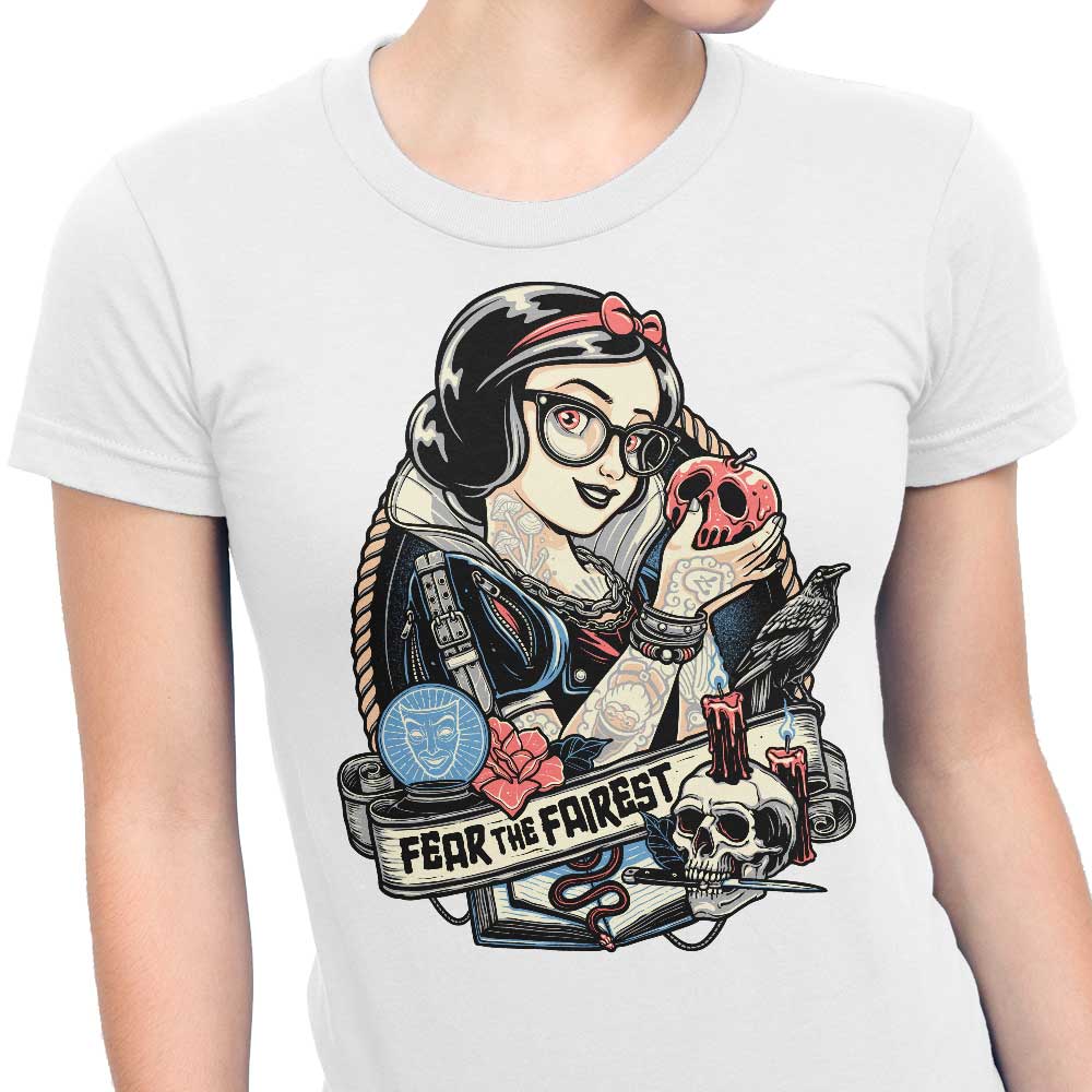Momma Gorilla's 'Fear the Fairest' Women's Fashionable T-Shirts