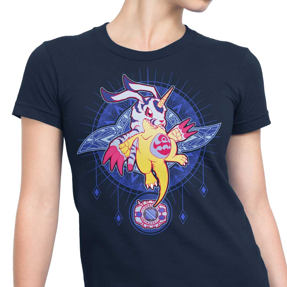 Friendship Crest - Stylish Women's Apparel