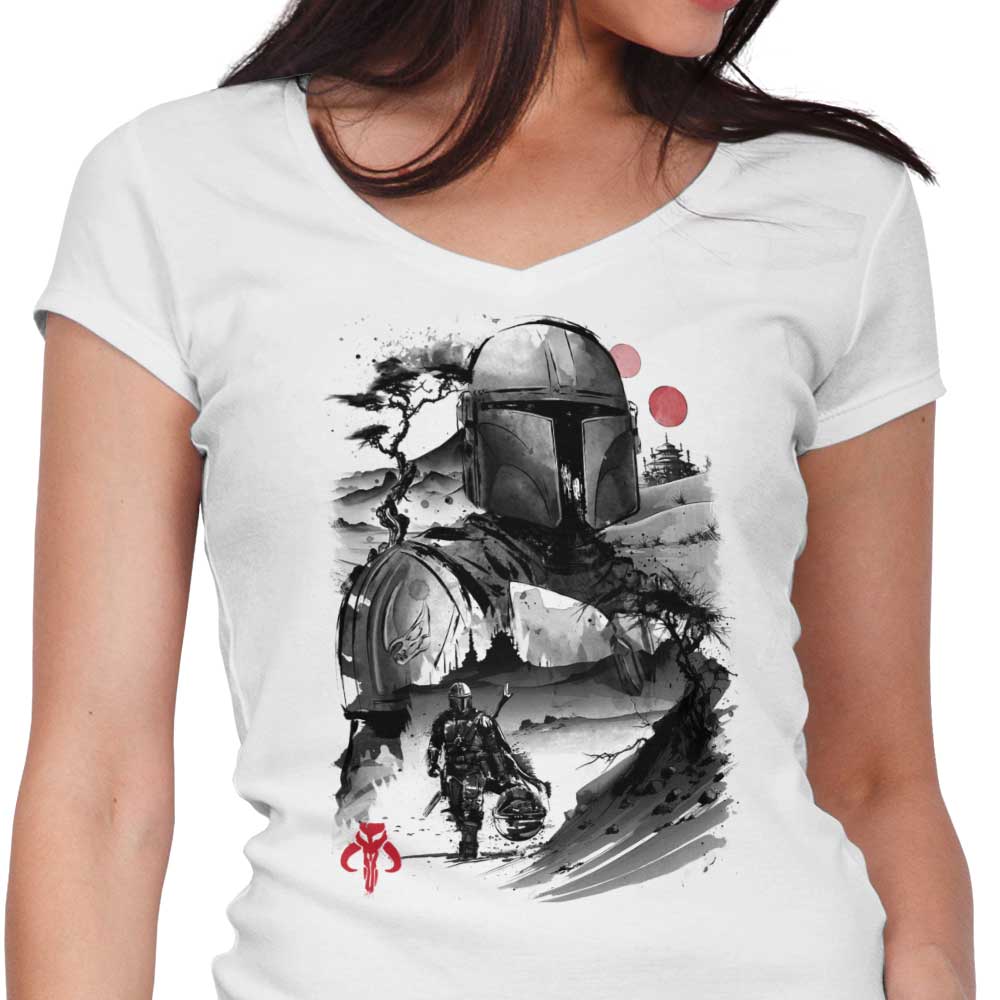 Stylish Women's V-Neck Desert Hunter Sumi-e Top