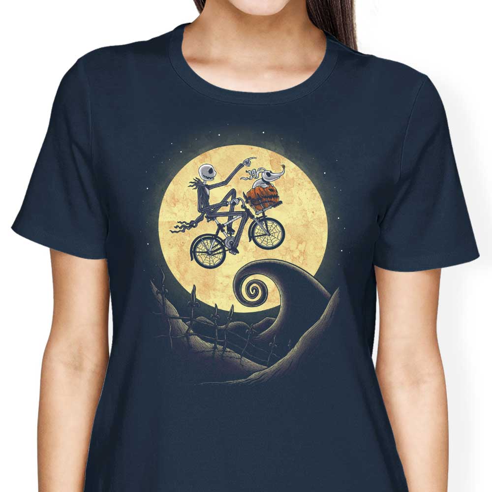 Women's 'The Shadow on the Moon' Apparel - Stylish T-Shirts