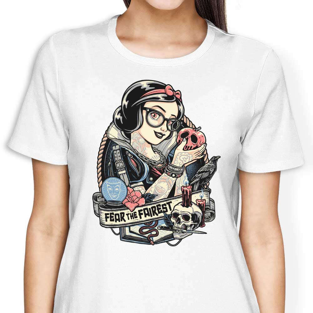 Momma Gorilla's 'Fear the Fairest' Women's Fashionable T-Shirts