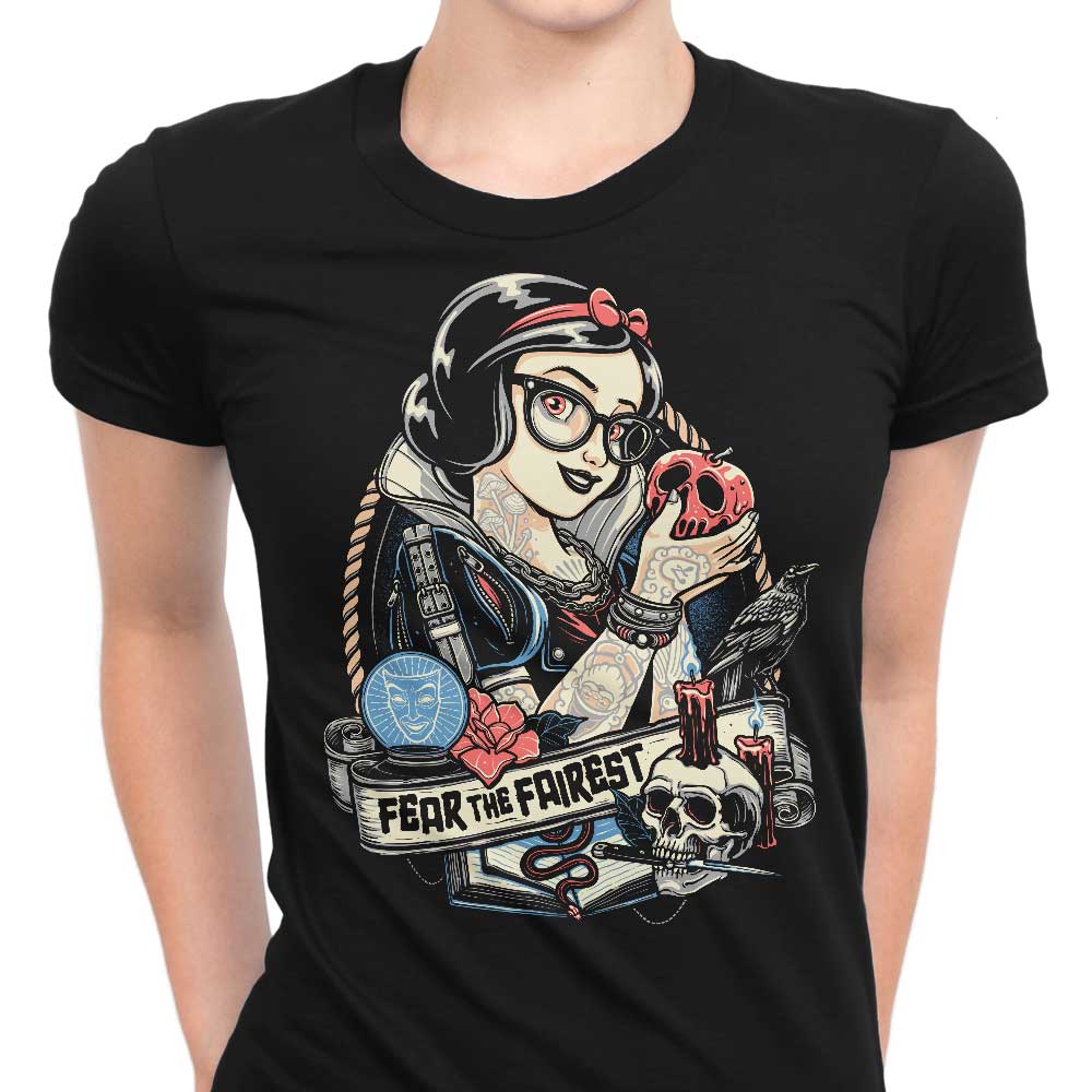 Momma Gorilla's 'Fear the Fairest' Women's Fashionable T-Shirts