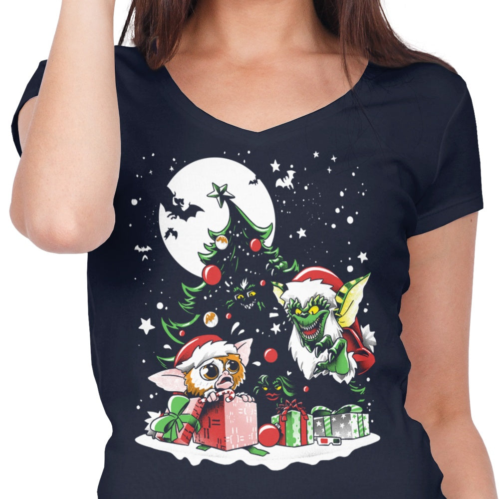 Alemaglia's Women's V-Neck with Merry Mischief Style