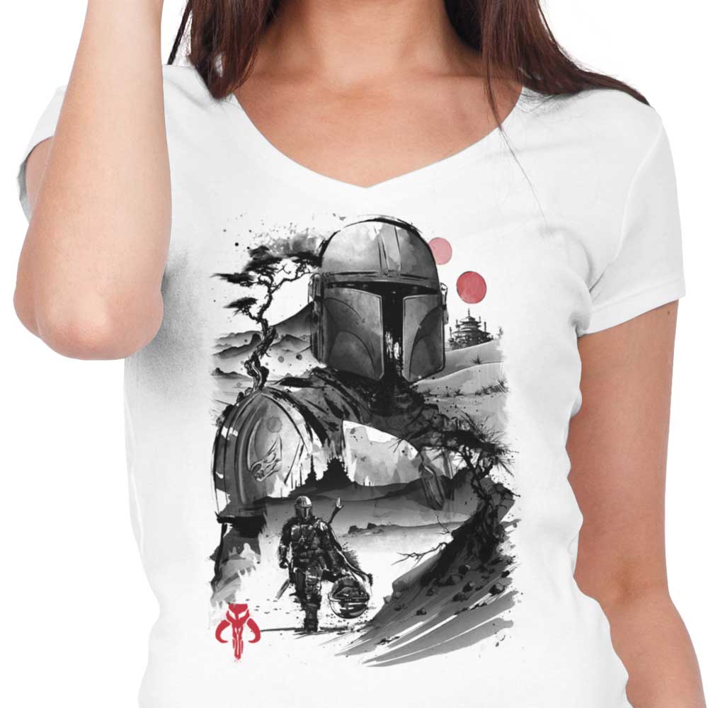Stylish Women's V-Neck Desert Hunter Sumi-e Top