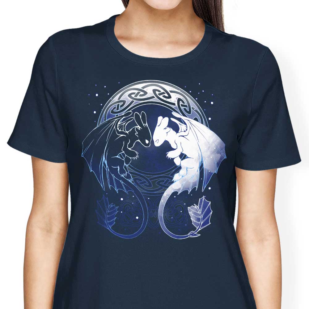 Two Dragons Stylish Women's Clothing and Accessories