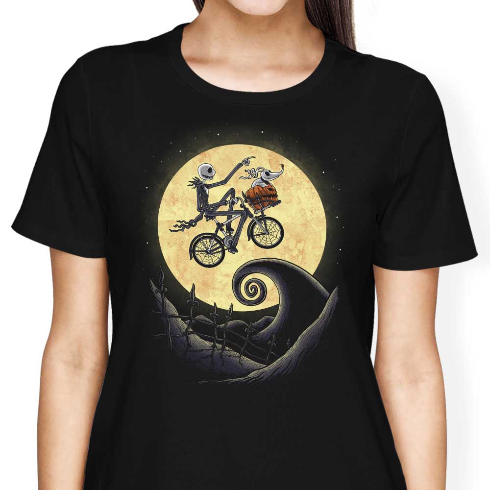 Women's 'The Shadow on the Moon' Apparel - Stylish T-Shirts