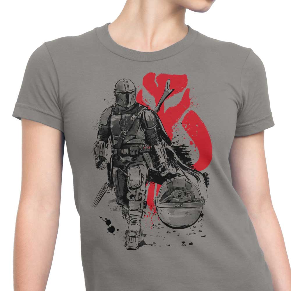 Dr. Monekers' Lone Hunter and Cup Women's Fashionable T - Shirts