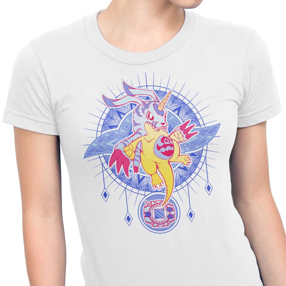 Friendship Crest - Stylish Women's Apparel
