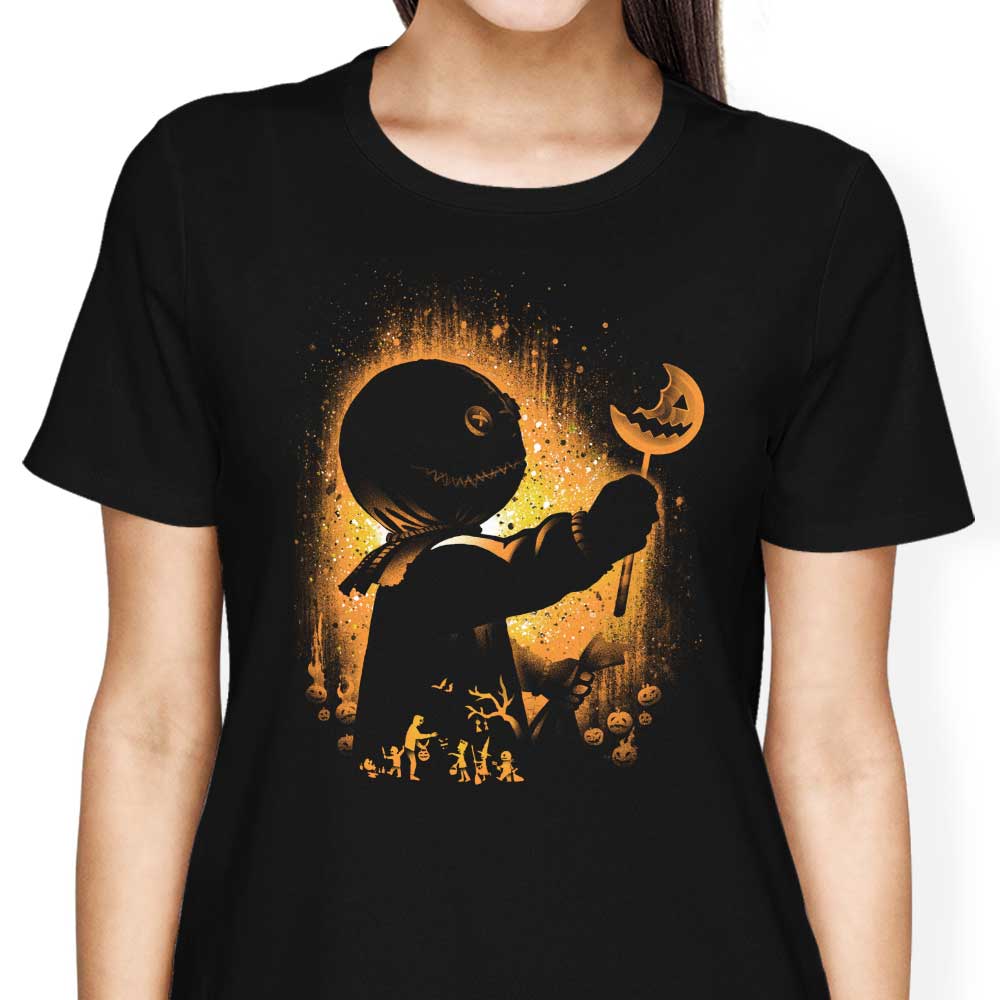 Spooky Halloween Ghost - Stylish Women's Apparel
