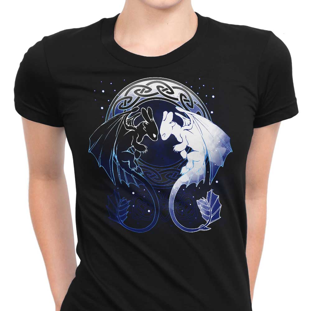 Two Dragons Stylish Women's Clothing and Accessories
