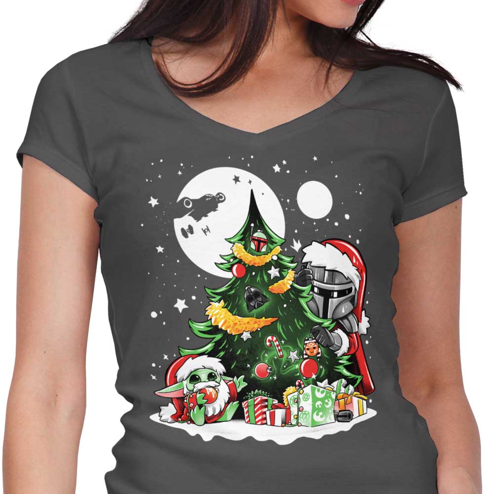 Alemaglia's Christmas - Style Women's V - Neck Garment