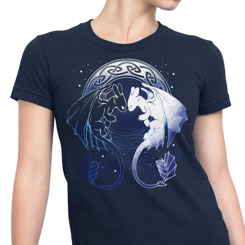 Two Dragons Stylish Women's Clothing and Accessories