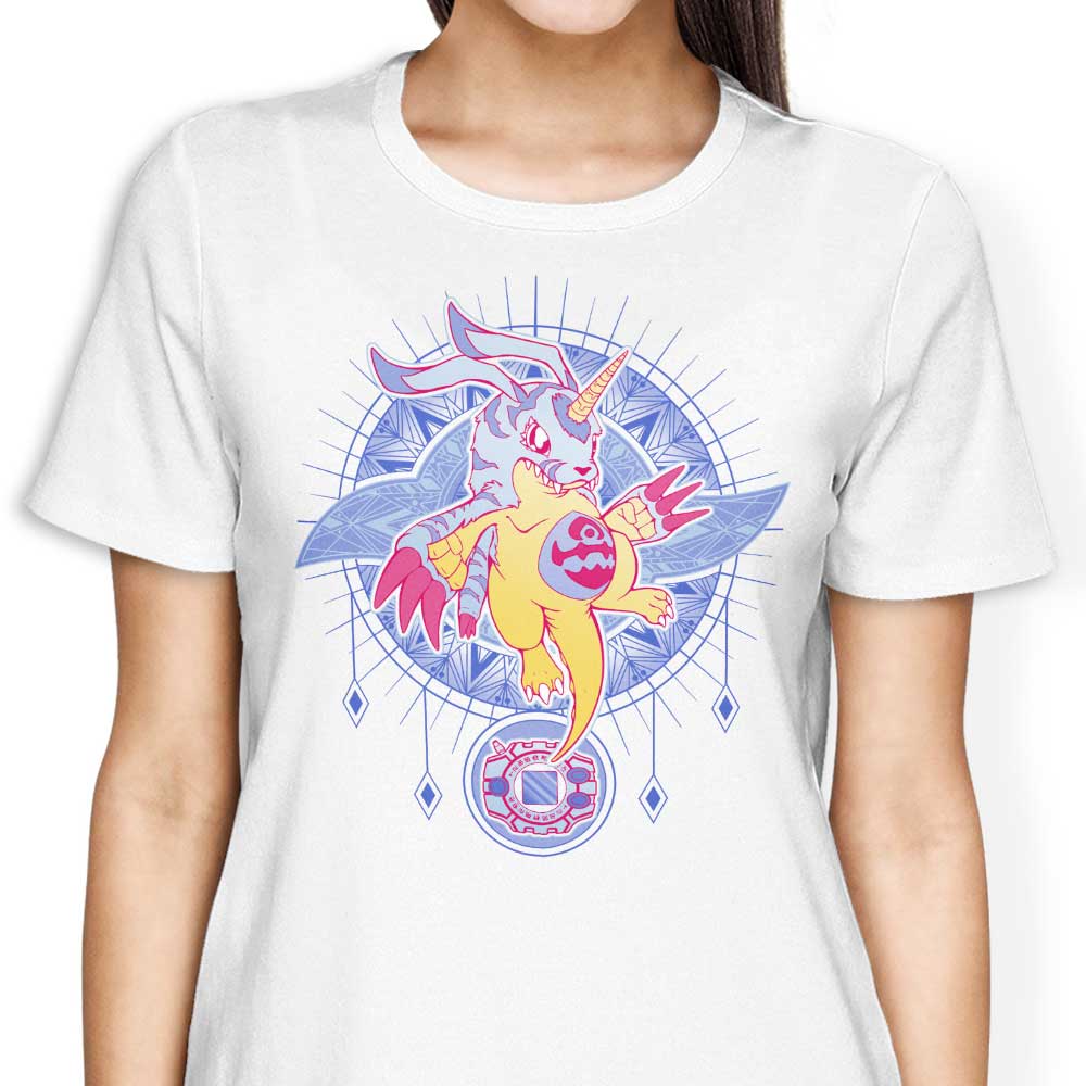Friendship Crest - Stylish Women's Apparel