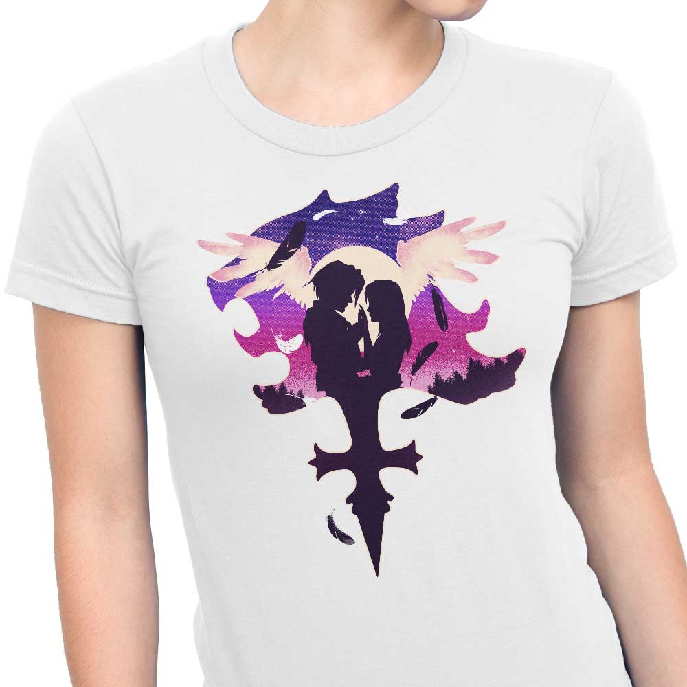 Hypertwenty's 'Eyes on Me' Women's Fashion Apparel - T-Shirts and Premium T-Shirts