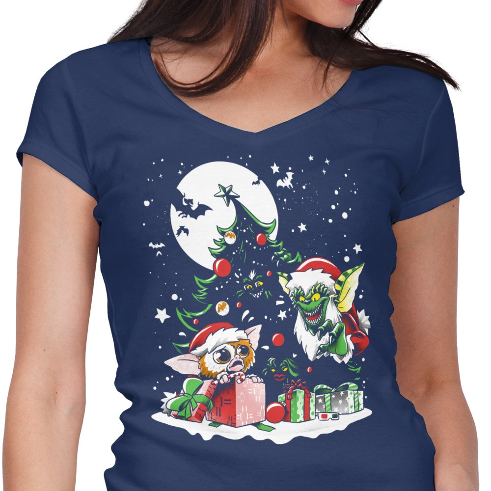 Alemaglia's Women's V-Neck with Merry Mischief Style