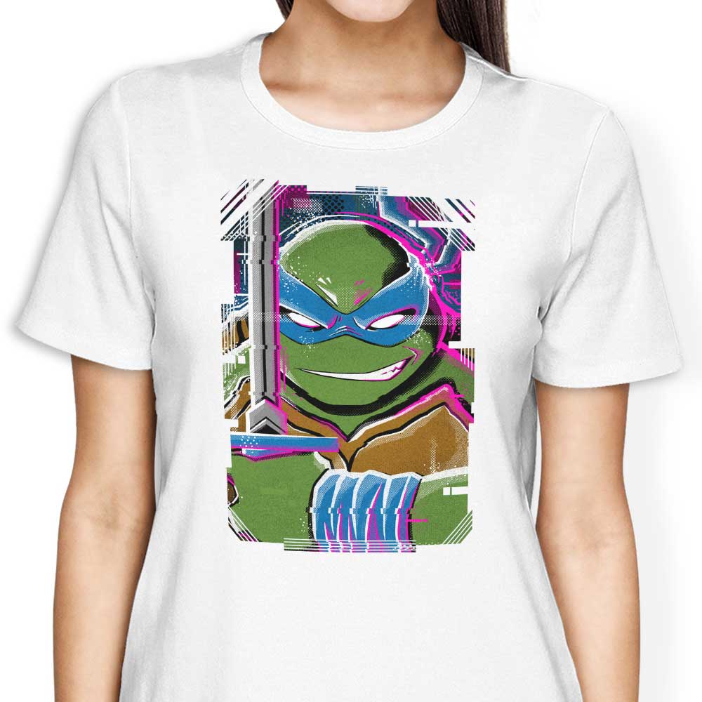 Leo Glitch Women's Fashion Apparel - Stylish T-Shirts and Premium T-Shirts