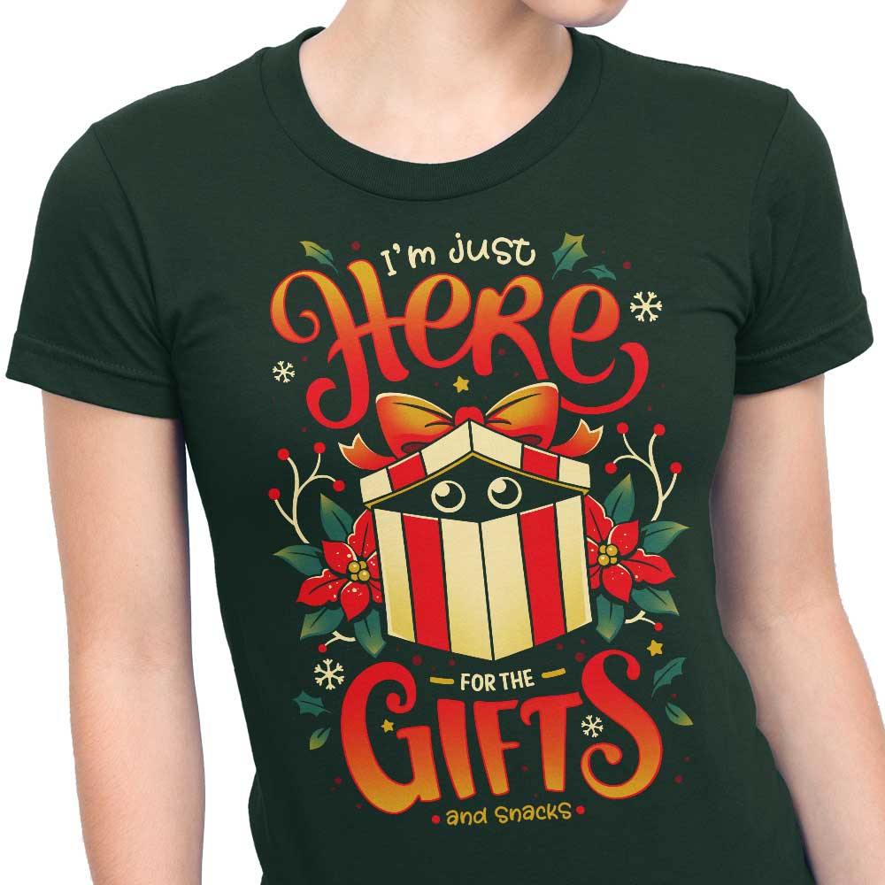 Snouleaf's Women's Sneaky Christmas Themed T-Shirts