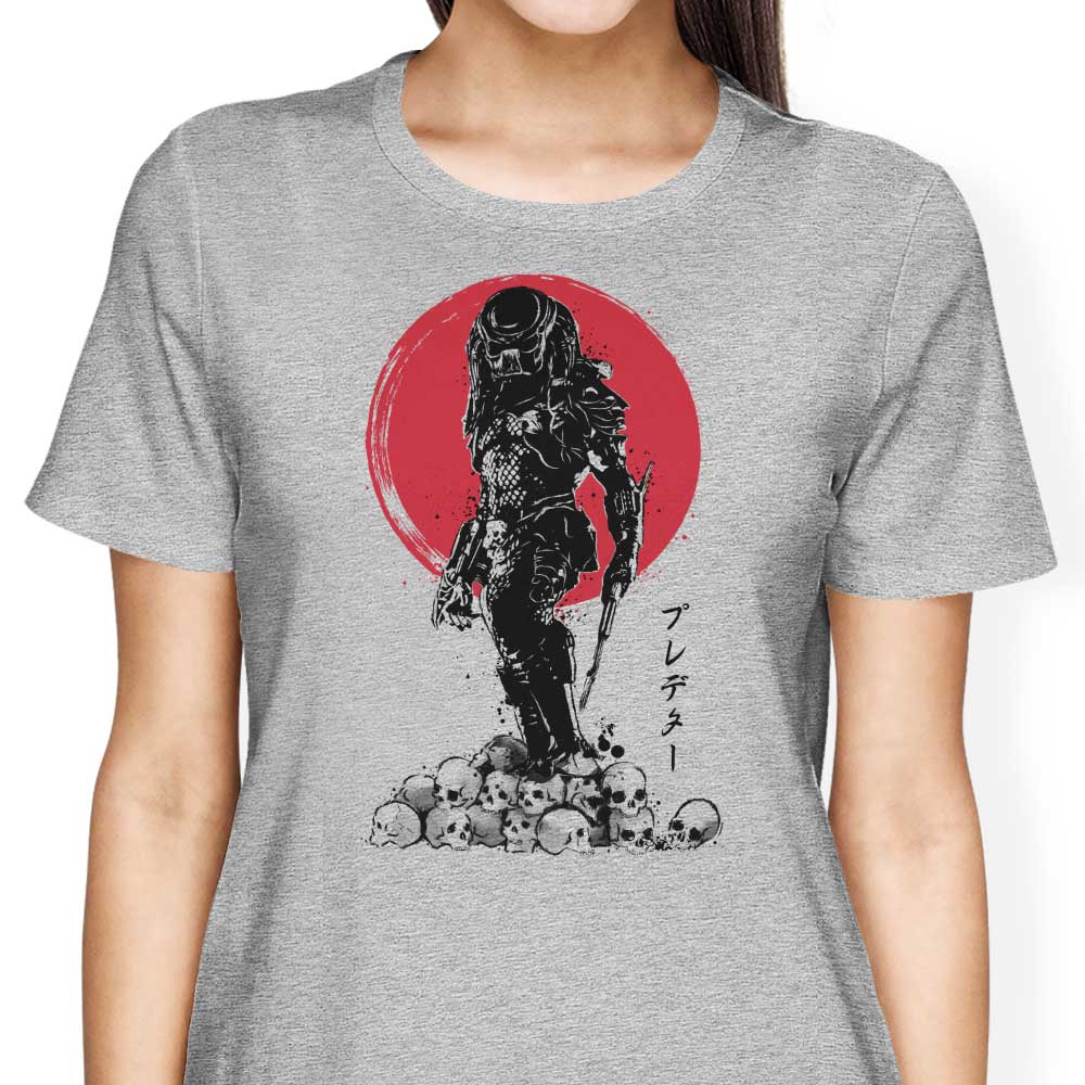 Stylish Yautja Hunter Women's Clothing Collection